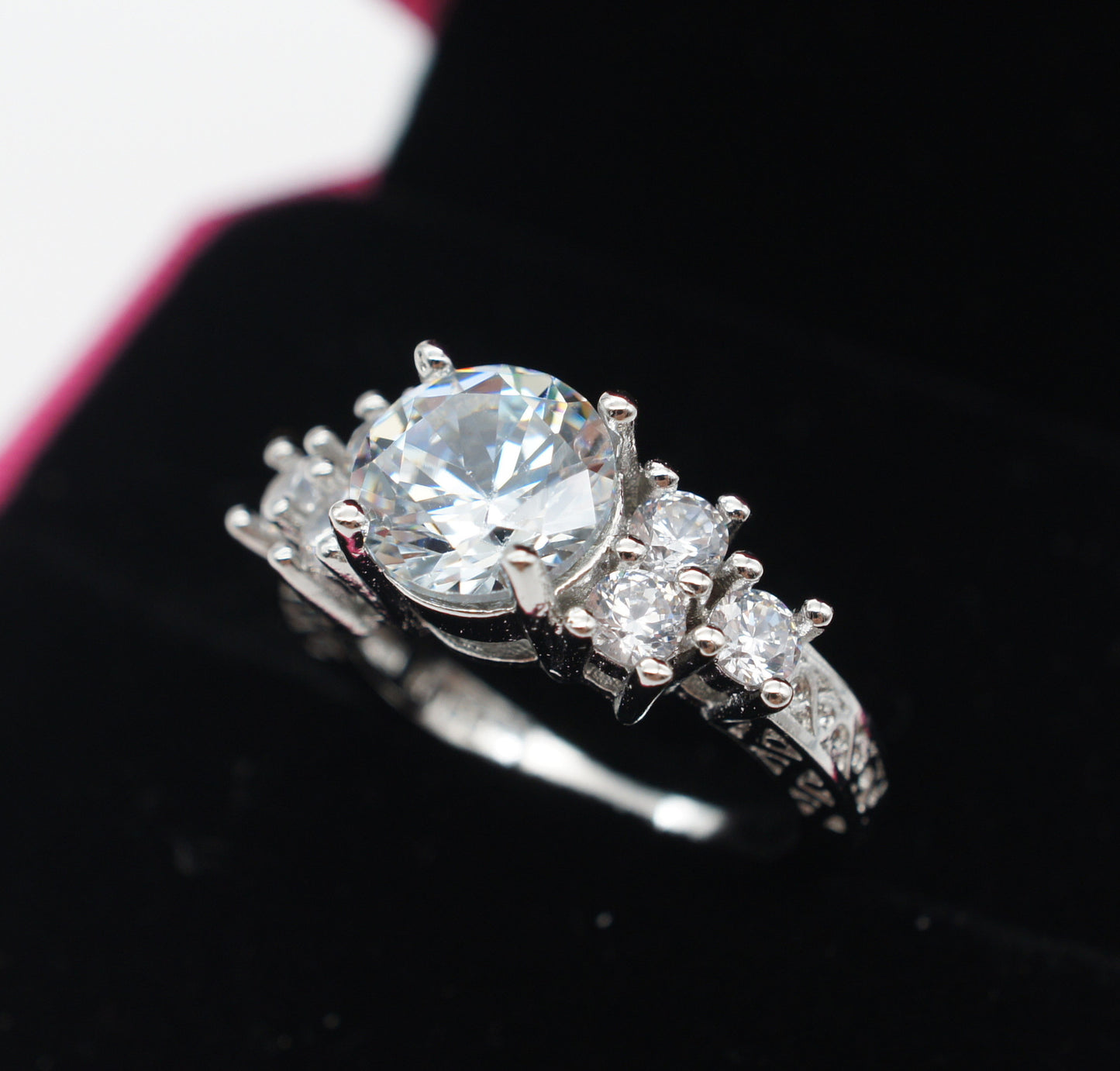 C it all Eight Heart Eight Arrow Zircon Engagement Ring