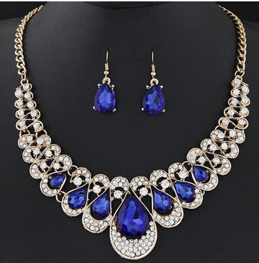 Luxury Necklace and Earring Set - Elegant Design