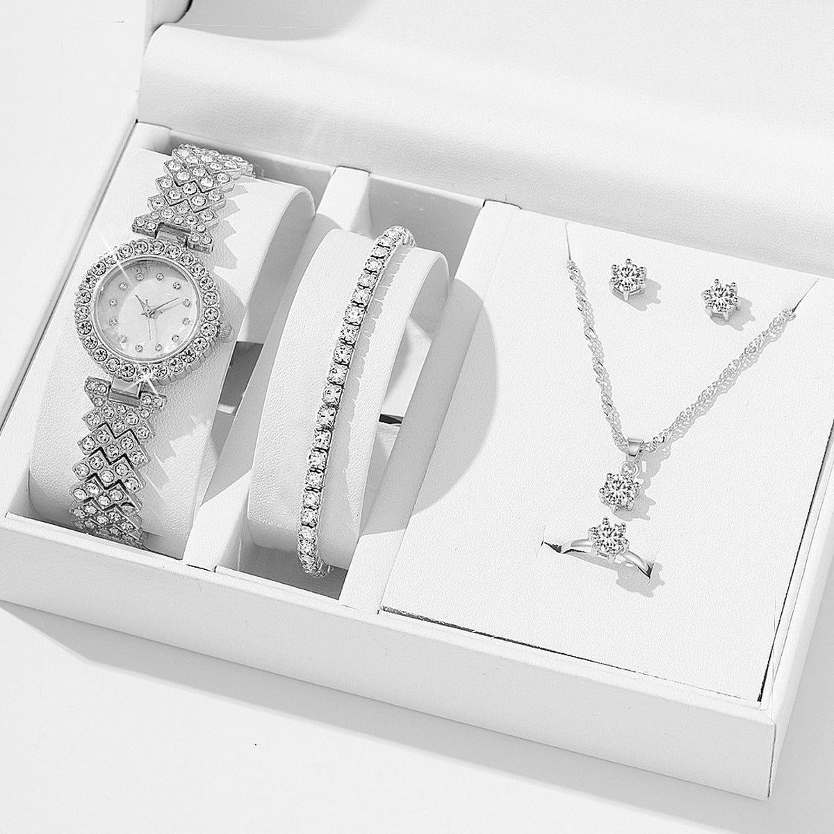 Diamond Women Watches Luxury Fashion Rhinestone Quartz Bracelet Wrist Watch For Women - Glamorous Sophisticated Elegant Sparkling