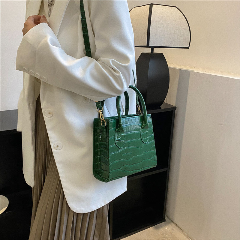 Dammode Enkel enfärgad Crossbody-väska i stenmönster