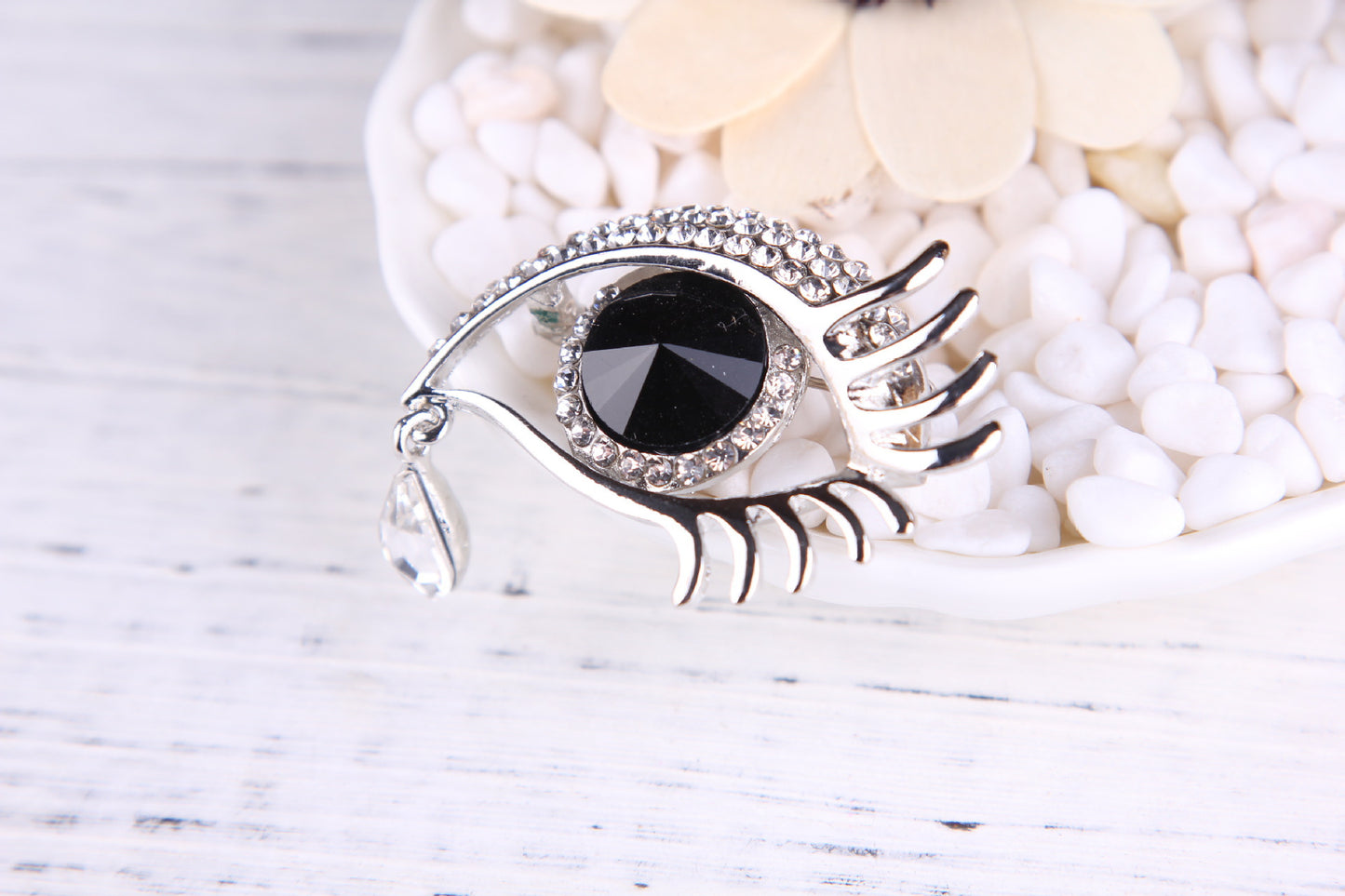 Diamantprydd brosch