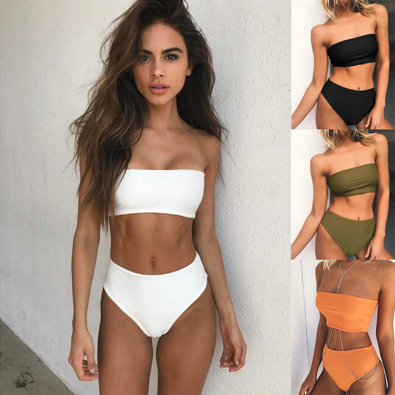 Sexig tvådelad bikiniset med omlottband och tuböverdel