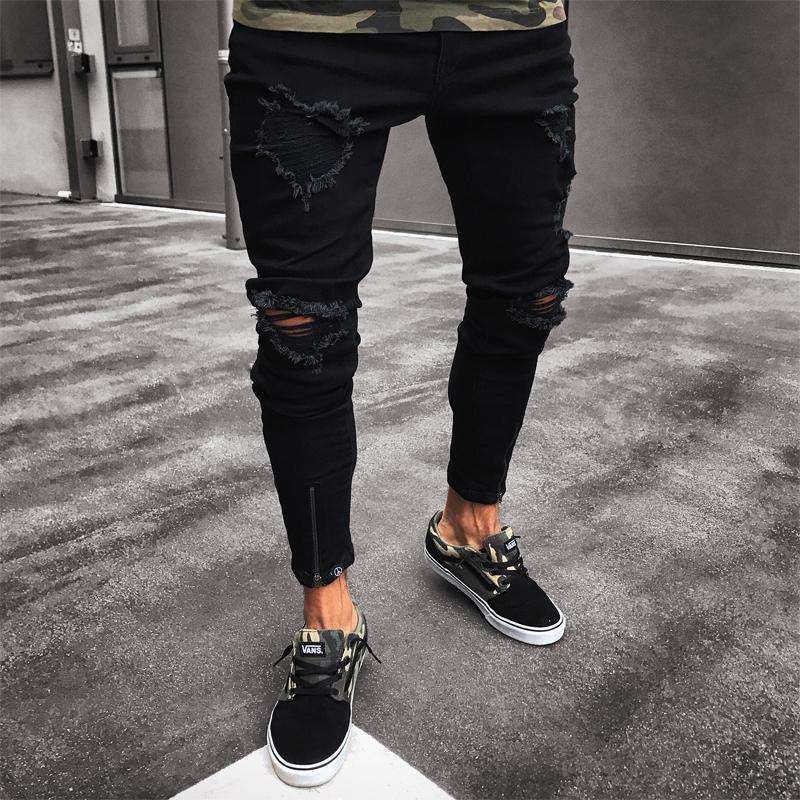 Streetwear-jeans med slitna detaljer