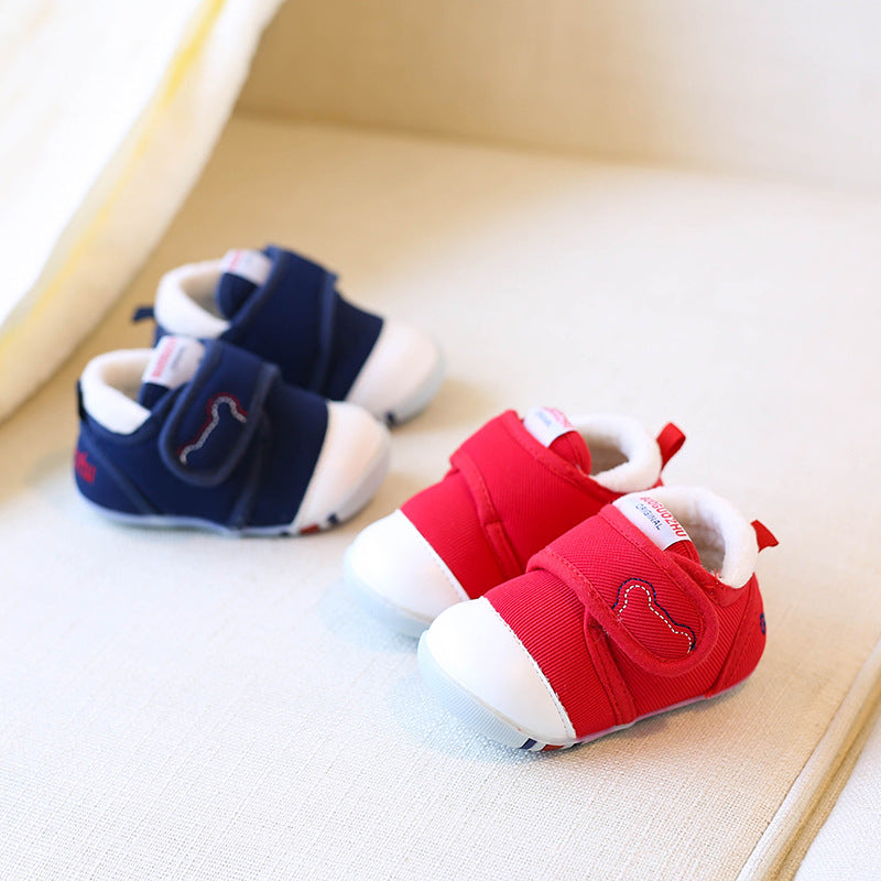 Chaussures d'automne et d'hiver en coton pour enfants, chaussures chaudes en velours pour garçons et filles, chaussures pour bébés en bas âge