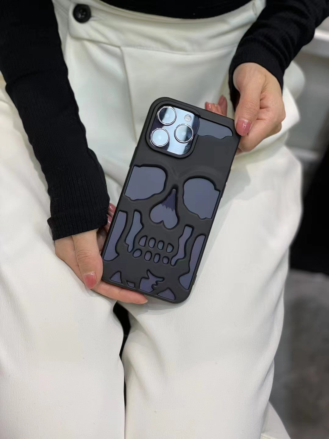 Lyxigt pläterat 3D-dödskalletelefonskal för iPhone 14 Pro Max 13 12 11 Plus Andningsbart Glansigt Ihåligt Guld Metallic Färg