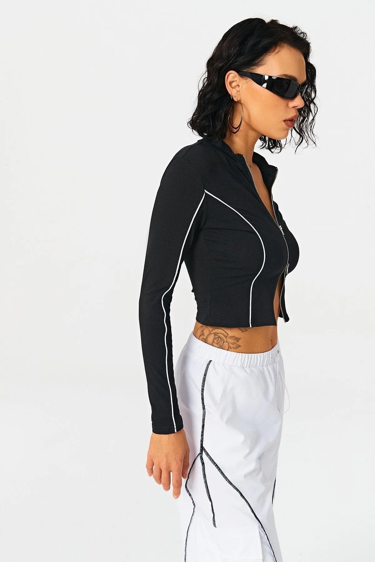 Chemises tricotées à col montant pour femmes, lignes de couleurs contrastées, 2023