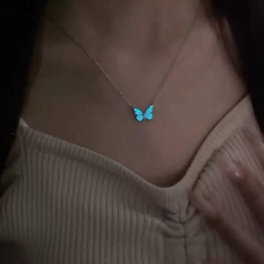 Moderiktigt blått lysande fjärilshalsband armbandsset för kvinnor med nyckelbenskedja, choker, festsmyckeset, present