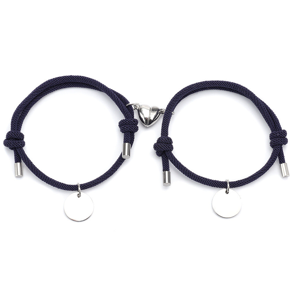 Ett par armband för män och kvinnor