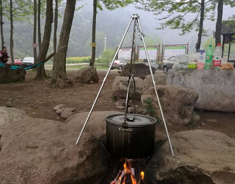 Holiday Food: Campfire Tripod for Outdoor Cooking