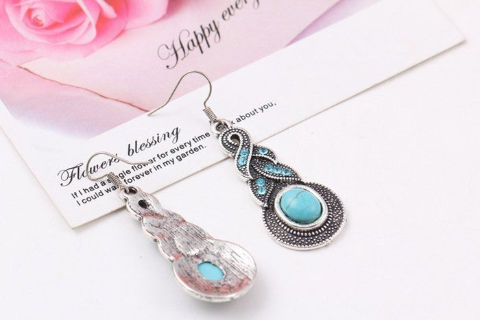 Turquoise Necklace Earrings - Elegant and Stylish