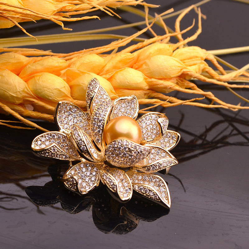Broche en perles d'eau douce