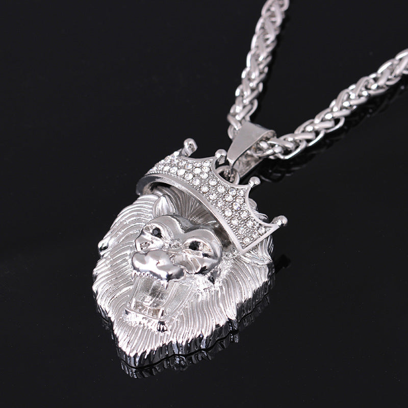 Europe et États-Unis vendant des colliers lumineux hip-hop couronne de diamant lion hommes unisexe pendentif lumineux hiphop plaqué or
