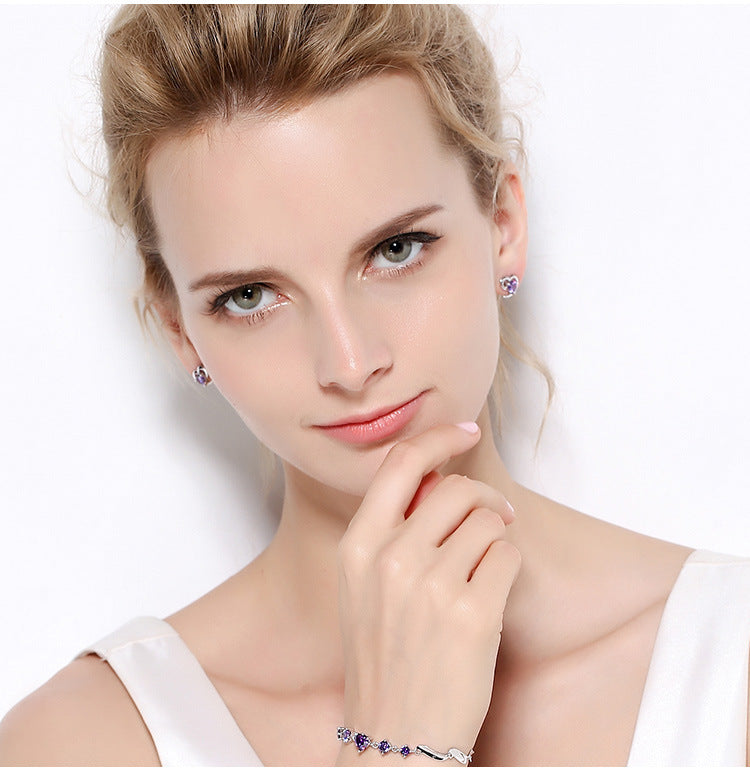 Zircon heart earrings