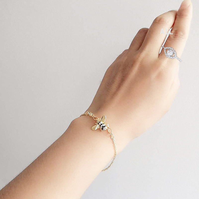 Bague œil en cristal argenté pour femme