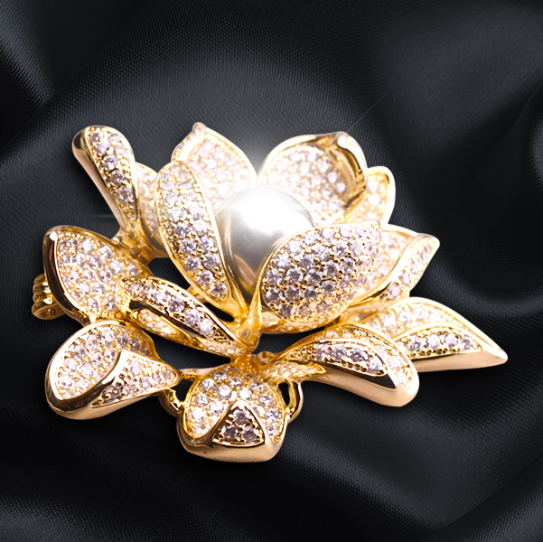 Broche en perles d'eau douce