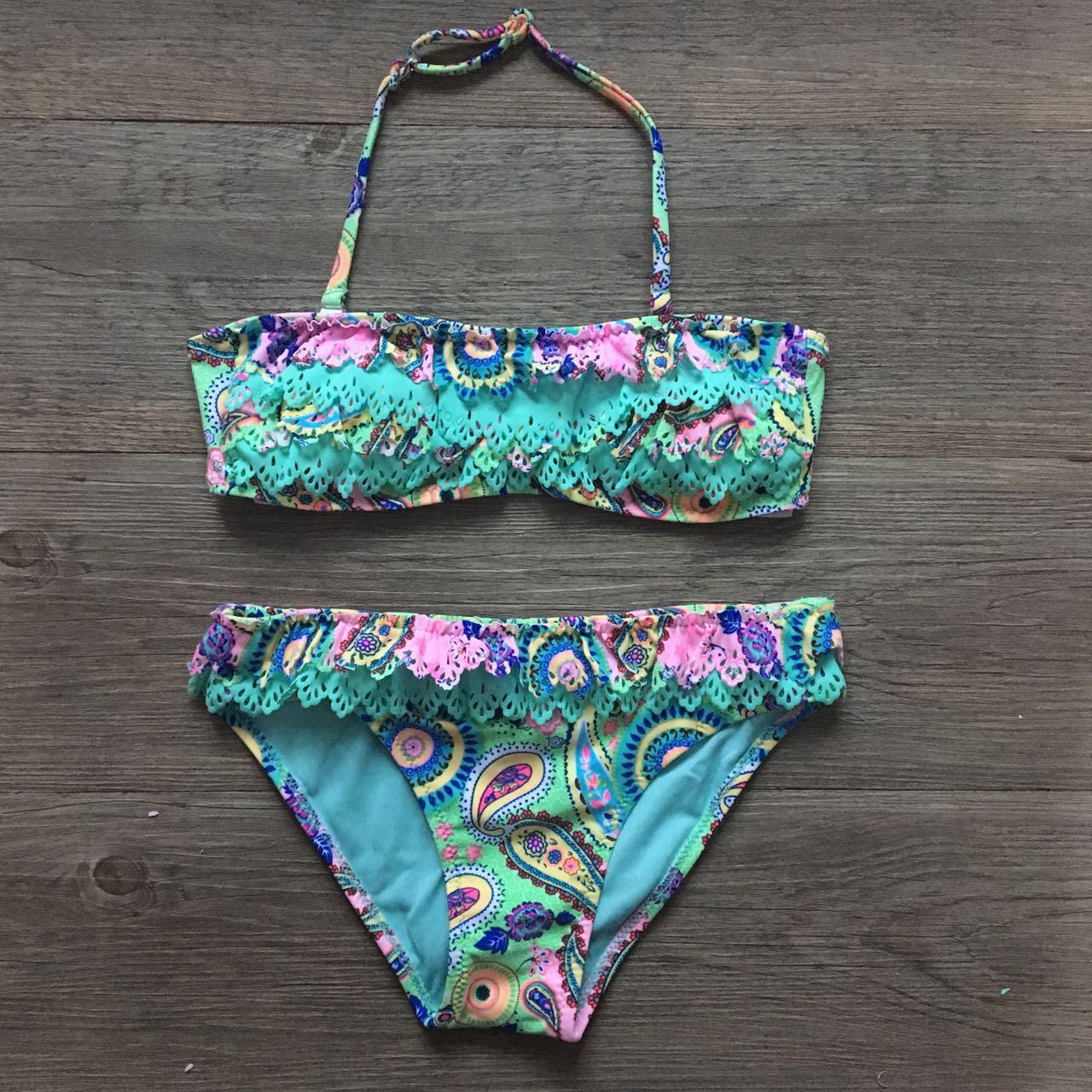 Maillot de bain bikini pour enfants, bikini à volants multicouches, vêtements pour filles