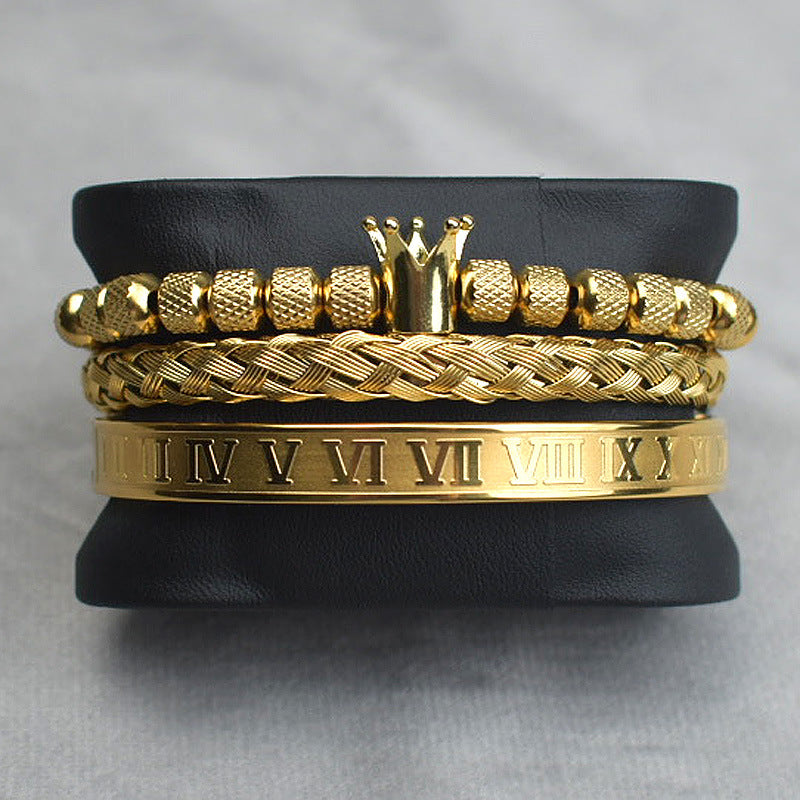 Ananasbollskrona med vridet vävt nät och digitalt armband med diamanter