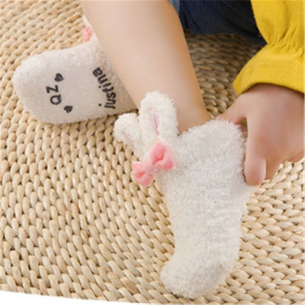 Vinter Coral Fleece Baby Girl Strumpor Nyfödd Mjuk Söt Kanin Baby Strumpor