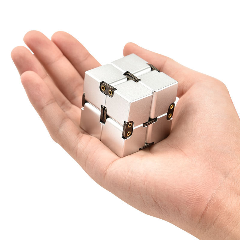 Jouets éducatifs Infinity Cube