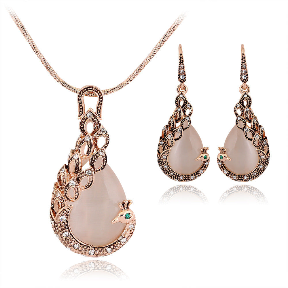 Peacock Jewelry Set - Elegant and Colorful