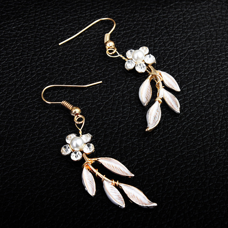 Bridal Jewelry Set - Earrings and Necklace with Alloy Plating