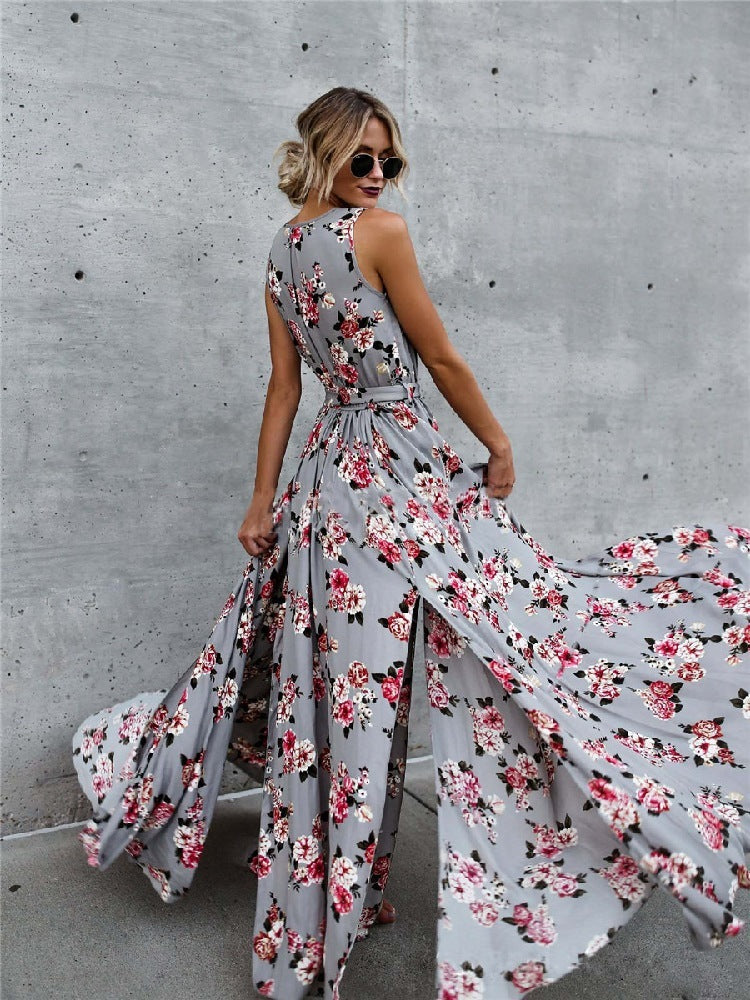 Robe en dentelle fleurie col V