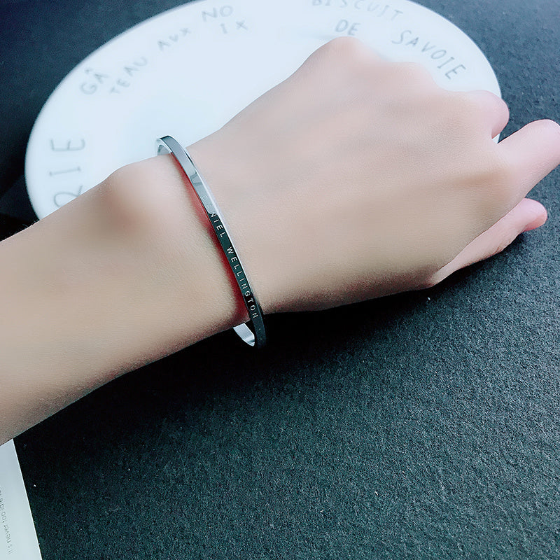 Armband i roséguld med titanstål, damhandsmycken, nät, rött