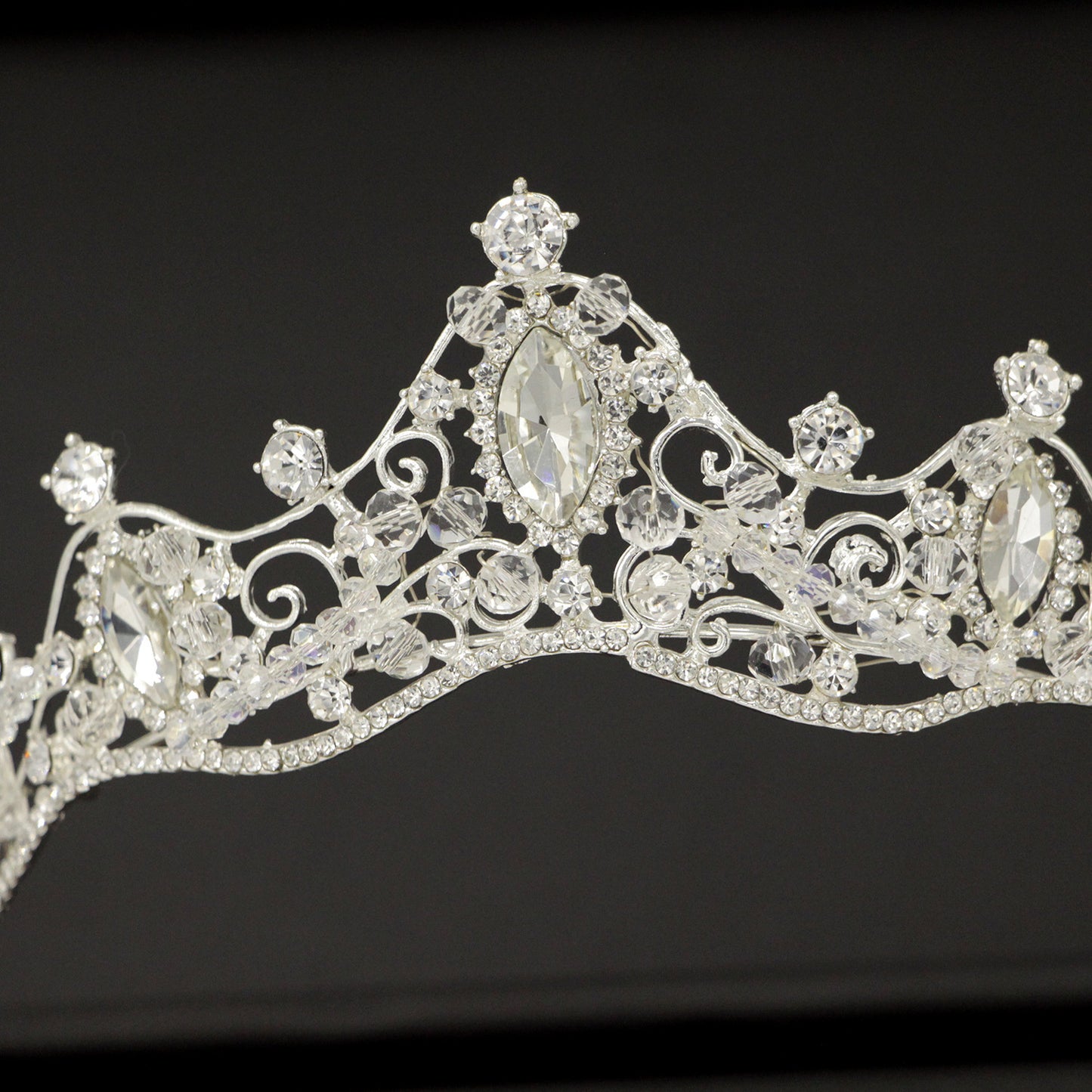 Korean Wedding Handmade Beaded Headdress - Elegant Crown Hoop for Bride