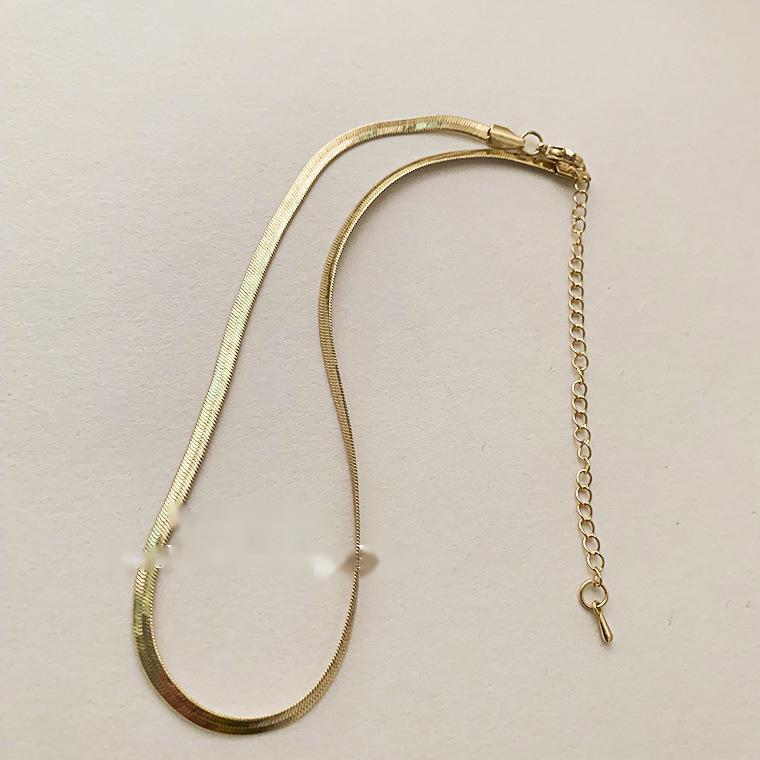 Om kall vind europeiska och amerikanska minimalistiska halsband kvinnor