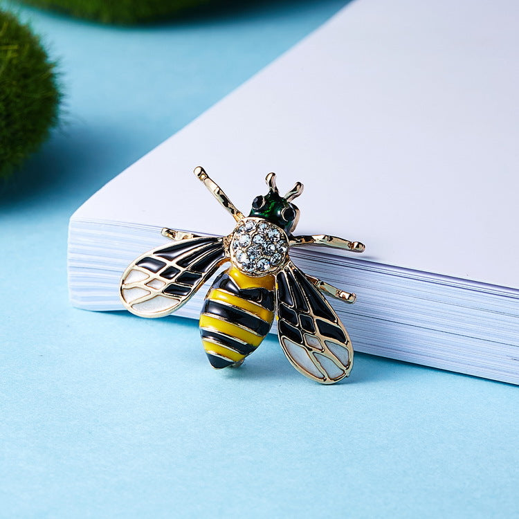 Dripping Insect Brooch - Elegant Accessory