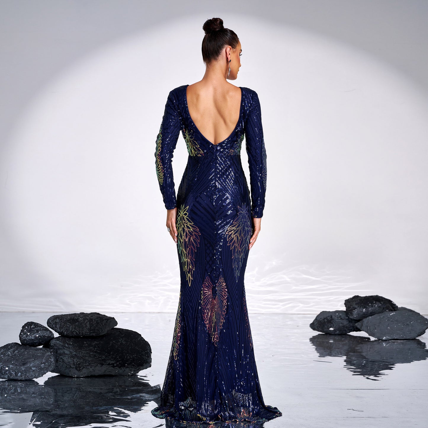 Long Sleeve Crew Neck Sequined Banquet Evening Dress - High Waist Hip Skirt - Extra Long Sleeves