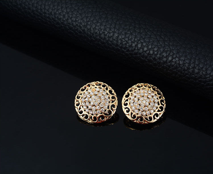 Luxury Jewelry Set: Necklace, Earrings, Ring - Perfect for Special Occasions