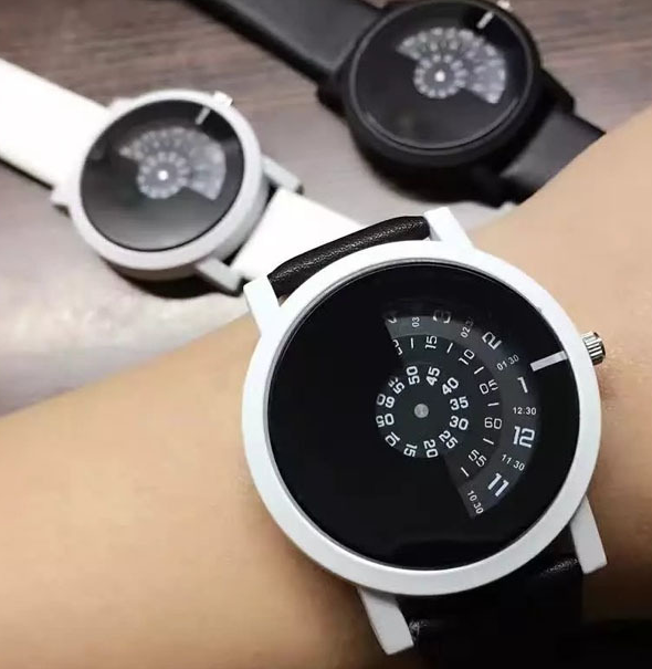 Platine tournante personnalité montre de mode mode simple montre version coréenne du concept montre à quartz ceinture étudiant couple table