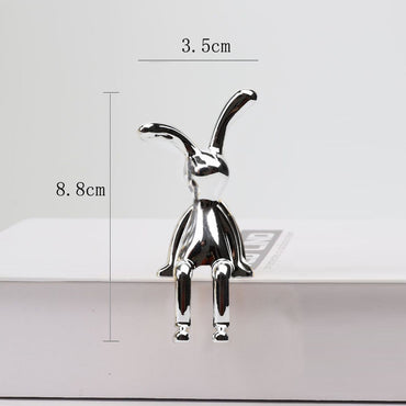 Lapin à longues oreilles assis, dessin animé créatif, ornement, décoration de maison