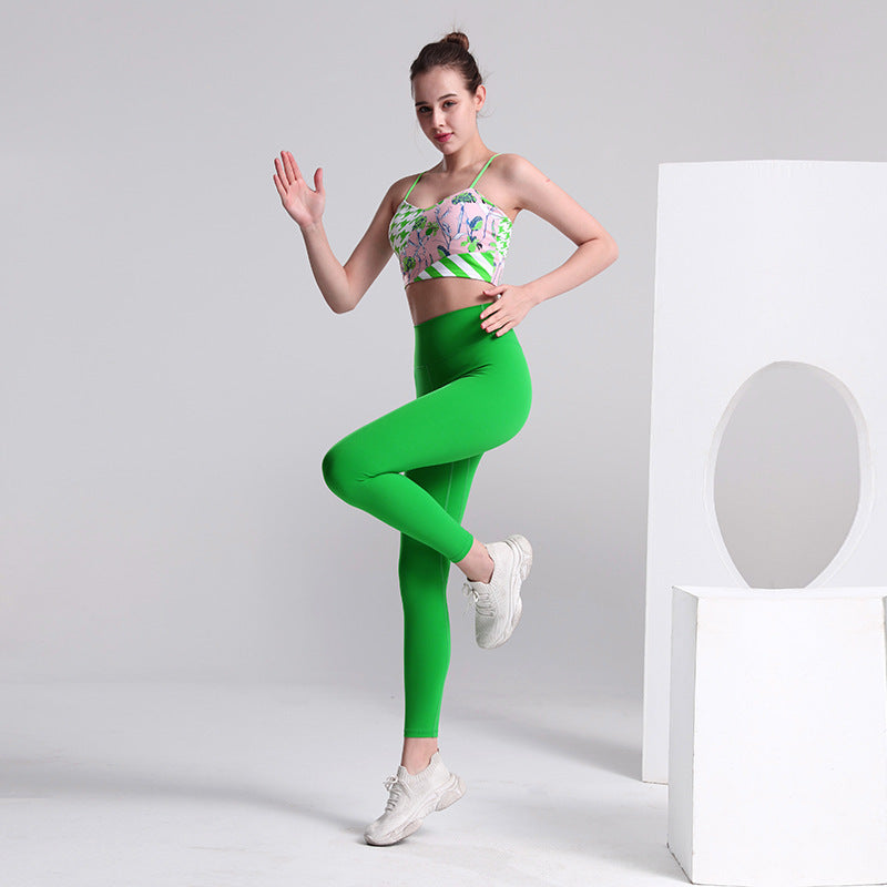 Ensemble deux pièces de vêtements de sport et de fitness pour femmes