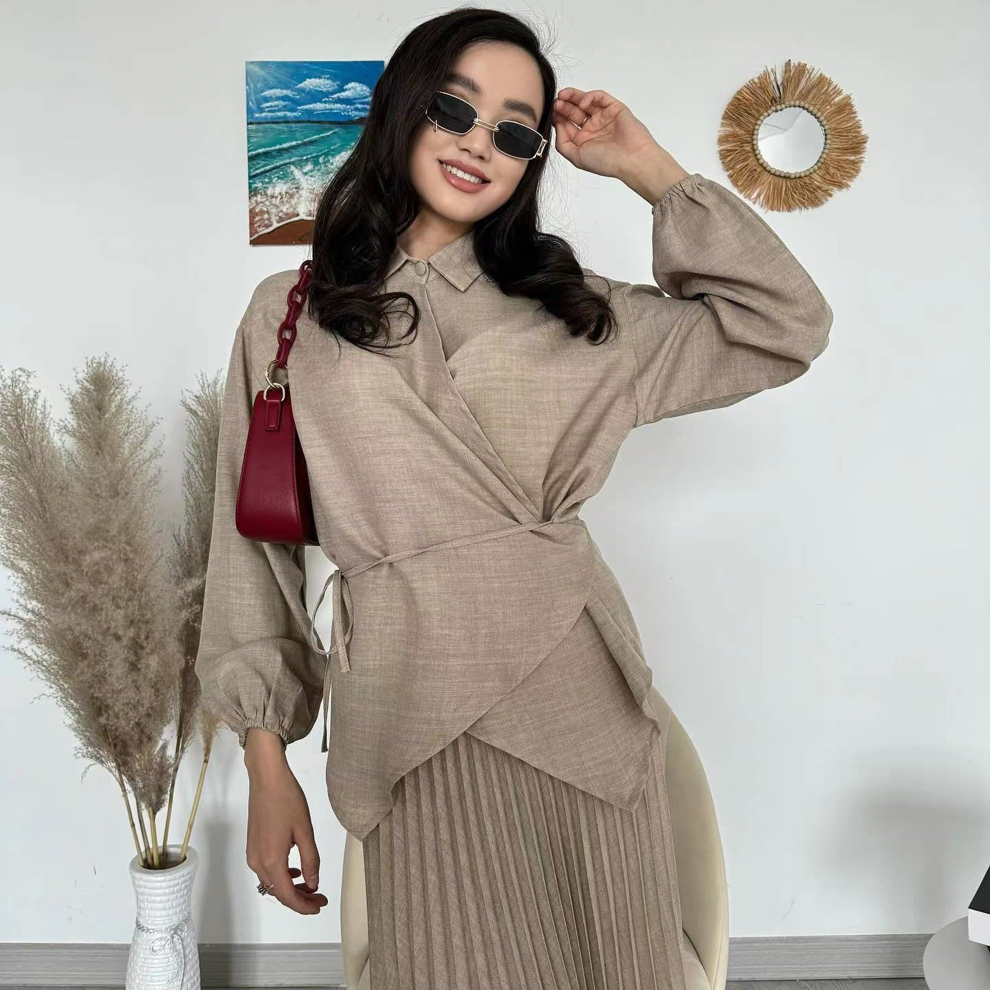 Ny muslimsk elegant och moderiktig plisserad kjol med knytning i damernas stil
