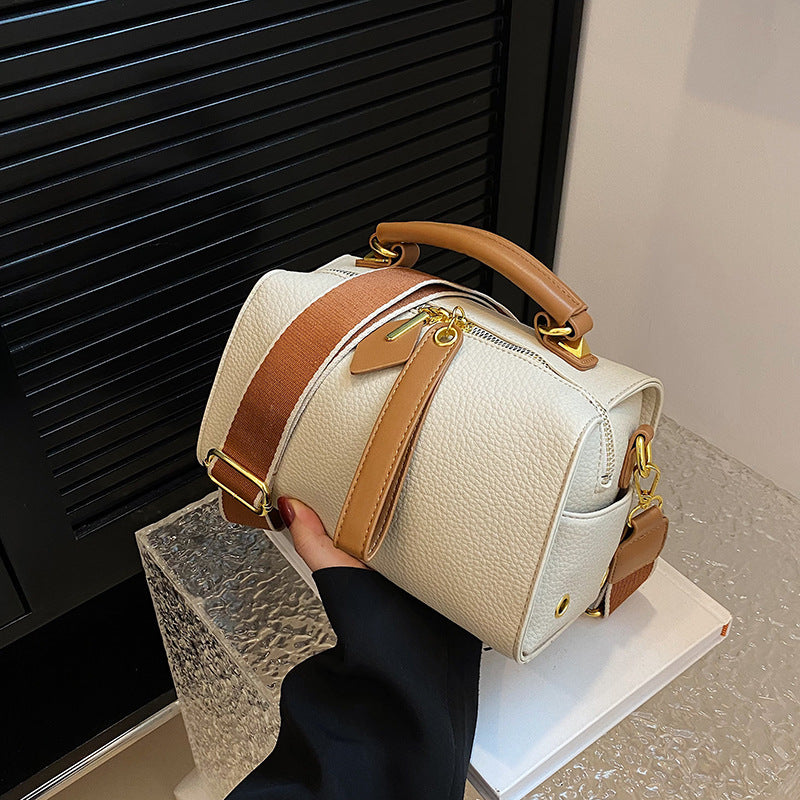 Sommar All-matching Shoulder Messenger Texture Populär Hot-selling produkt Hand Holding Kuddväska