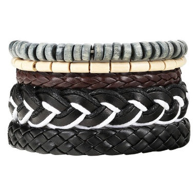 Moderiktiga pärlbesatta läderarmband och armband