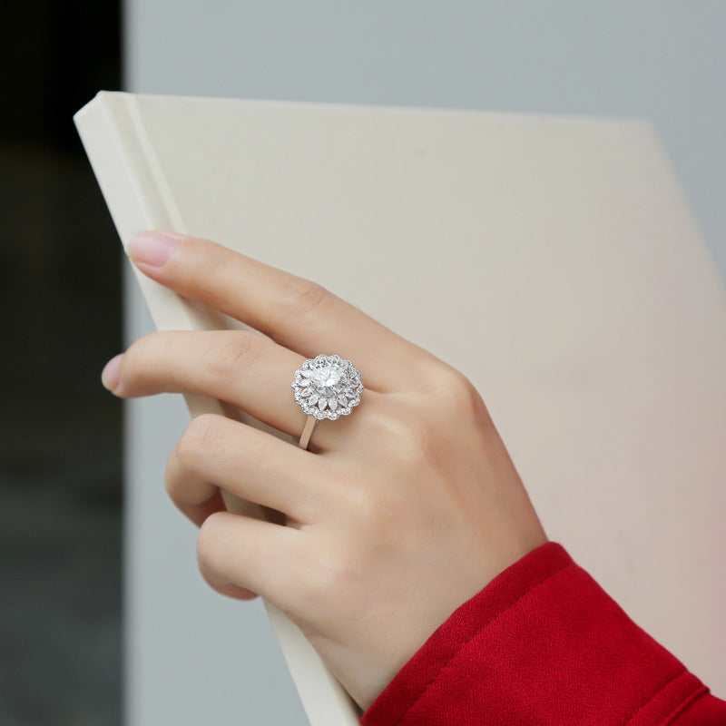 S925 Silver Moissanite Ring Blommor Kvinna Ny Trendig Ring Justerbar Källring I lager Generation