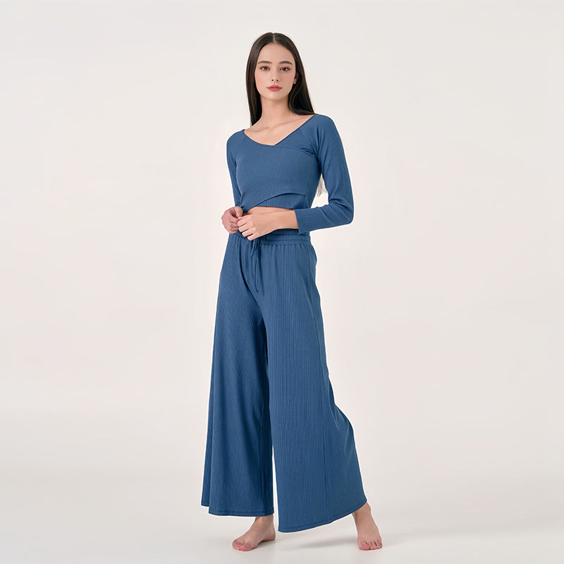 Korsad V-ringad Off-shoulder-topp med baggy byxor och mun-yoga-dräkt