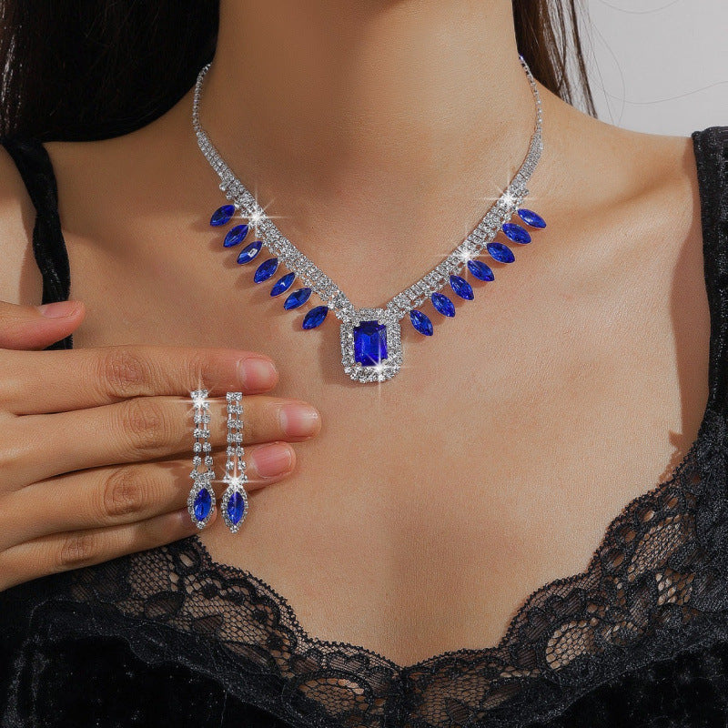 Banquet Dress Stylish Elegant Necklace Suit - Premium Quality