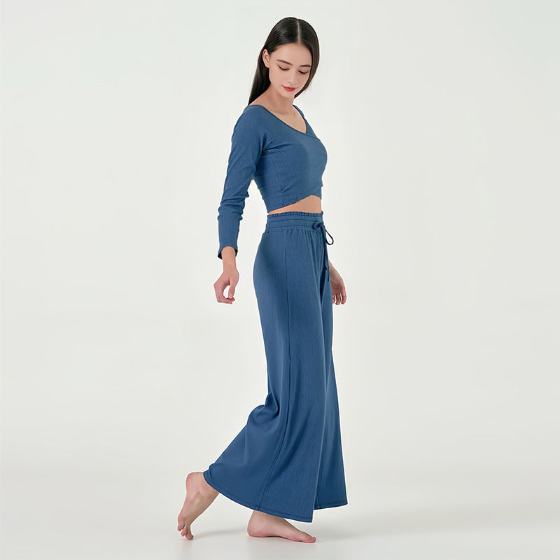 Korsad V-ringad Off-shoulder-topp med baggy byxor och mun-yoga-dräkt