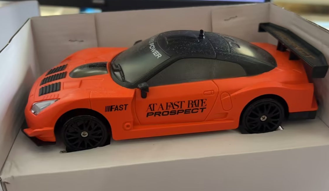 2.4G Drift Rc Bil 4WD RC Drift Billeksak Fjärrkontroll GTR Modell AE86 Fordon Bil RC Racing Billeksak För Barn Julklappar