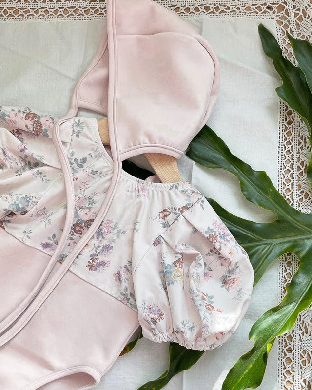 Babybaddräkt Liten blommig enhet med hatt