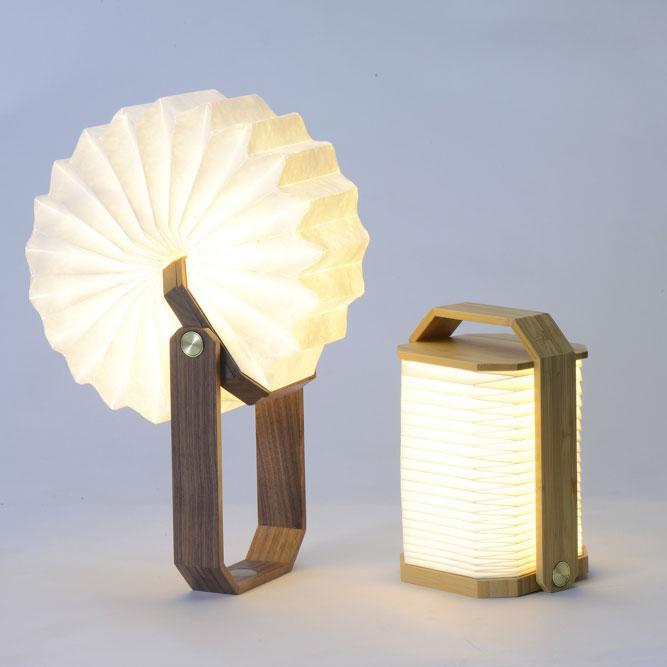Creative Wood Hand Lamp Interior Decoration Lamps Very Suitable for Bedside Tables