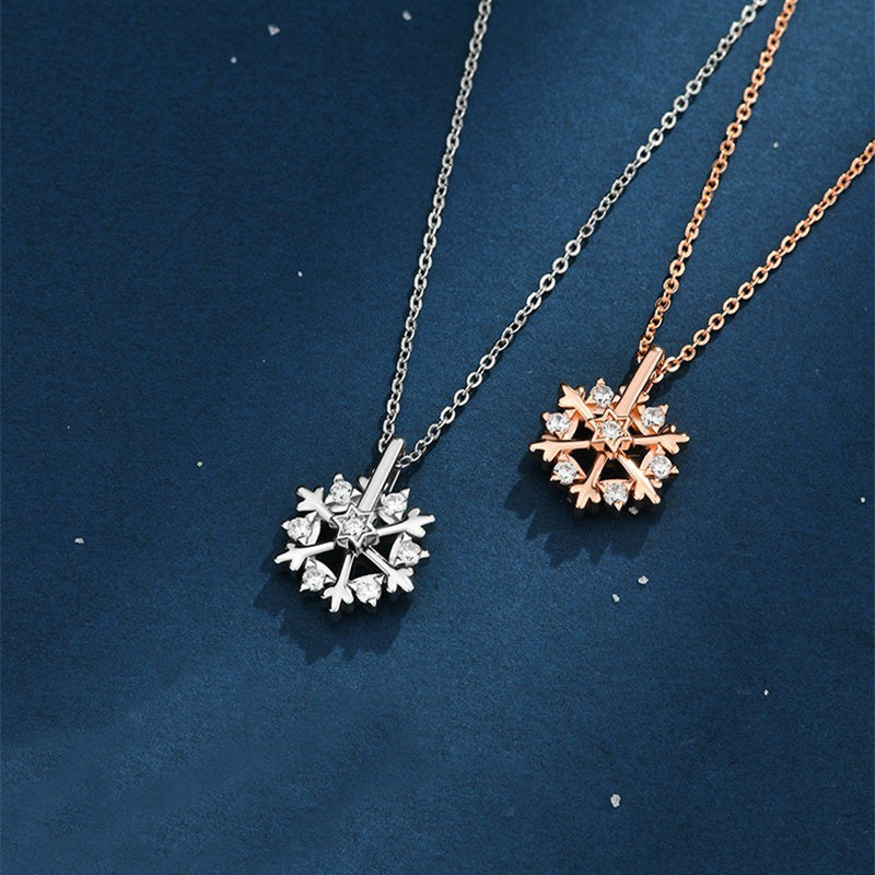 Roterbart 925 Silver Snowflake Halsband Kvinnor Lyx Nisch Design Glänsande Strasssmycken Höst och vinter Födelsedagspresent till vänner