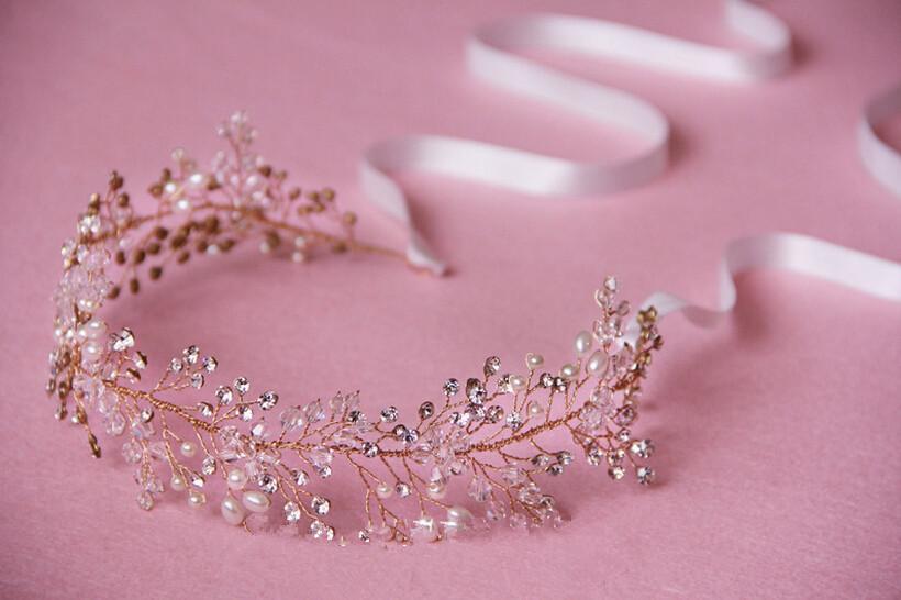 Accessoires de cheveux de mariée en cristal d'or et d'argent faits à la main