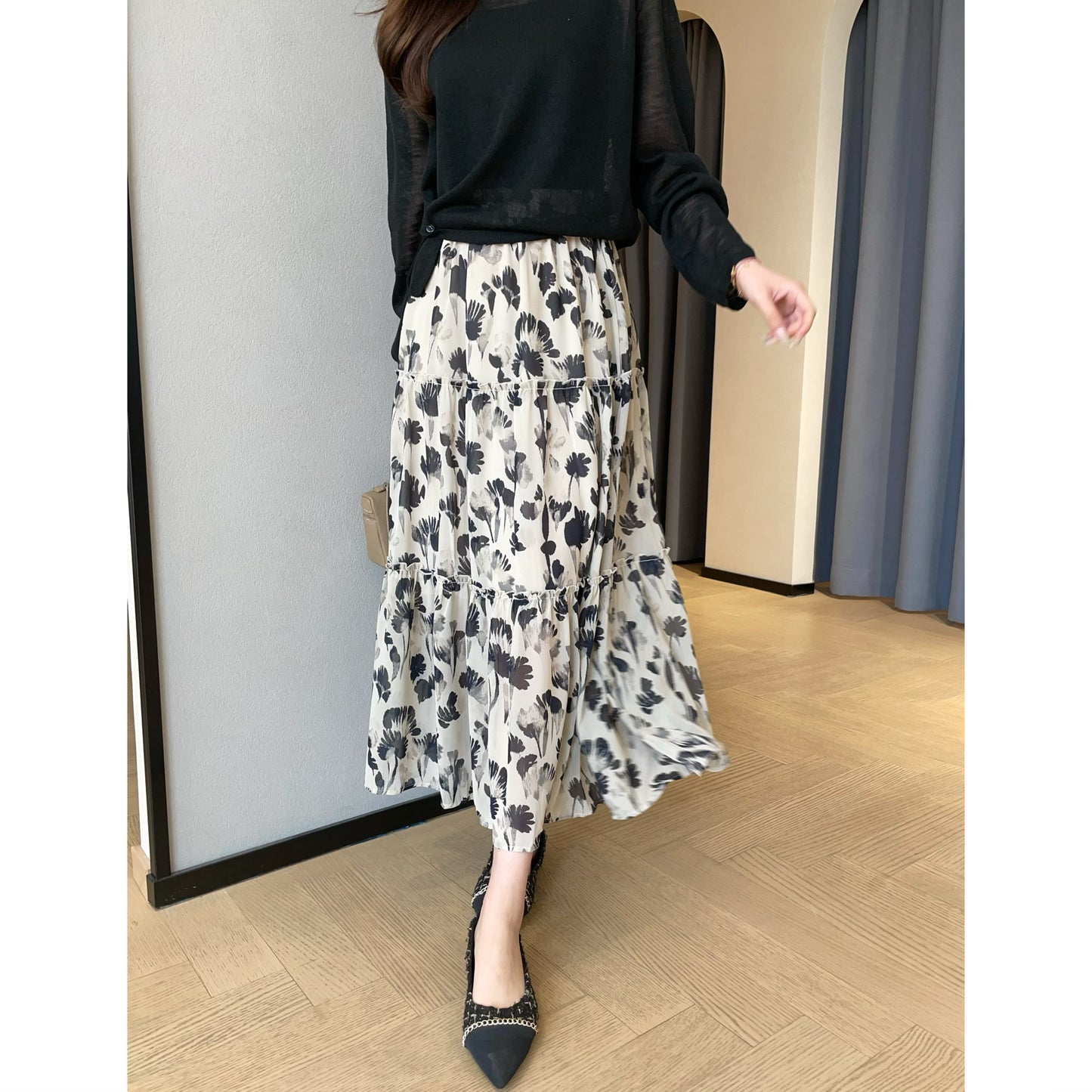 Professional Elegant Romantic Flower Ink Straight Chiffon Printed Skirt - Spandex Chenille (Black/Apricot, S-L, Socialite)