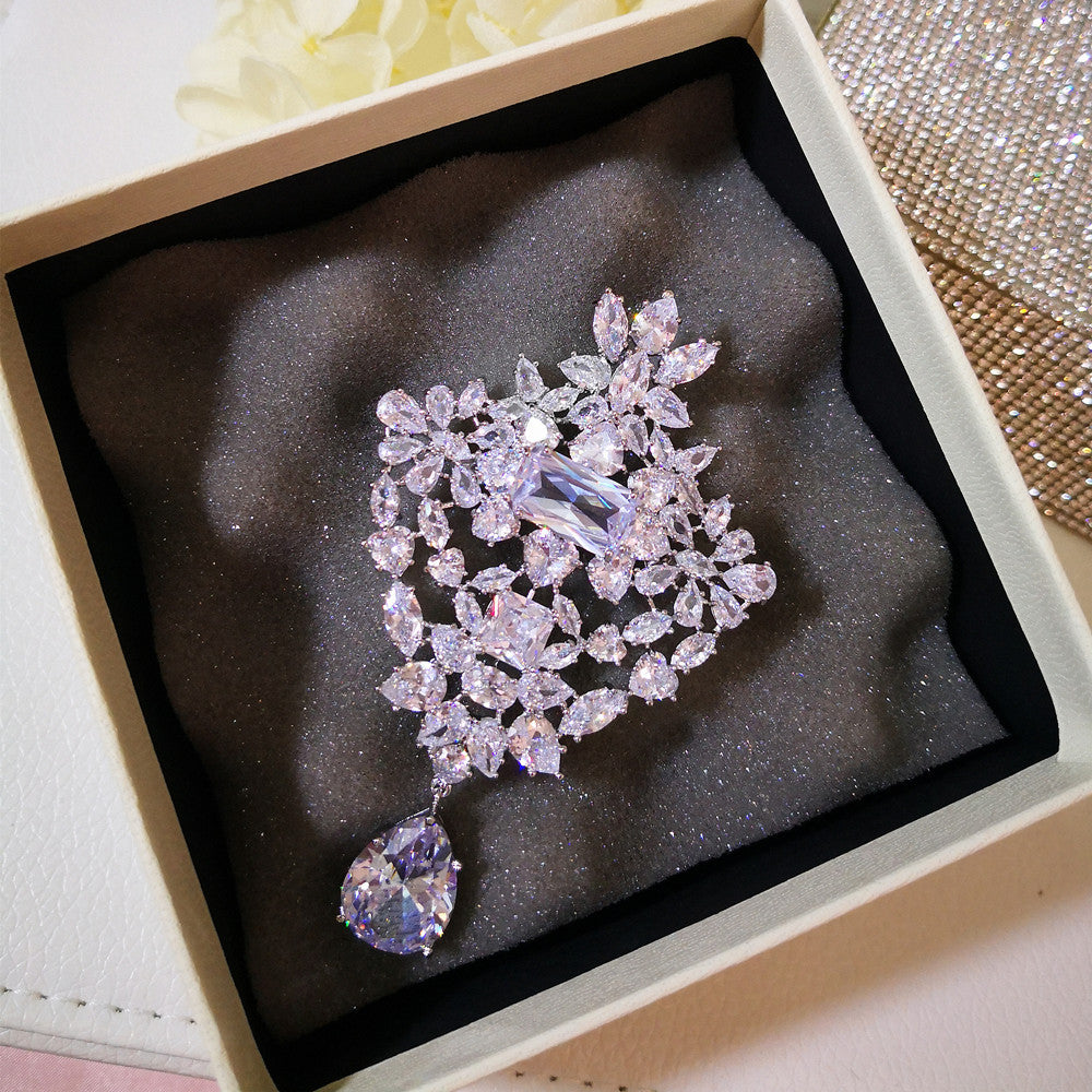 Water Droplet Brooch - Elegant and Stylish