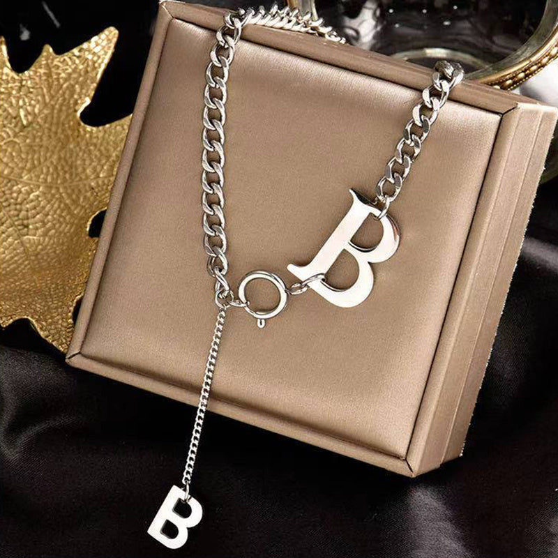 Chaîne collier court pour femme M lettre pendentif cou bijoux
